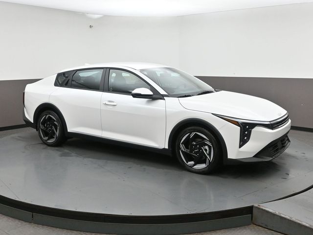 New 2025 Kia K4 EX