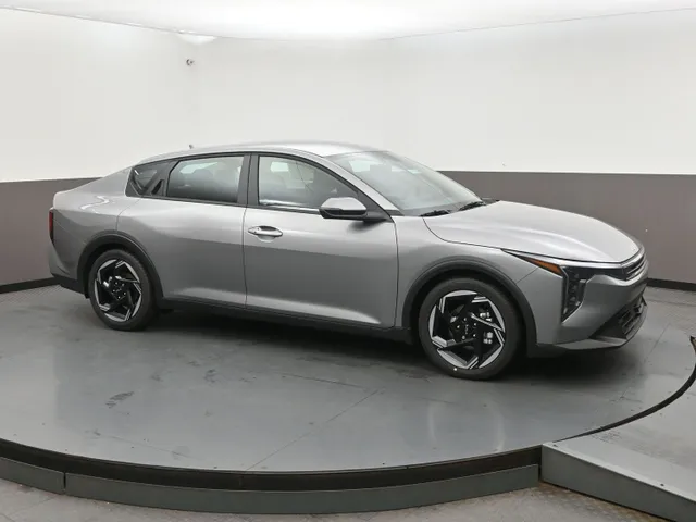 New 2026 Kia K4 EX