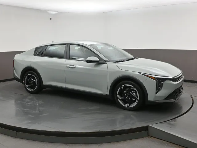 New 2026 Kia K4 EX