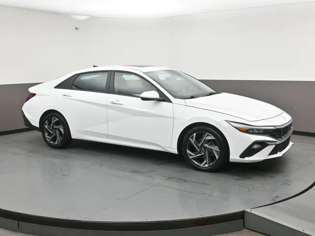 Used 2024 Hyundai Elantra PREFERRED