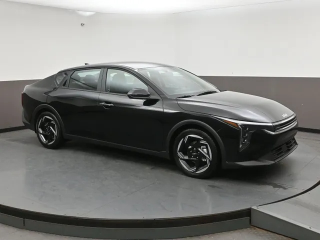 New 2026 Kia K4 EX