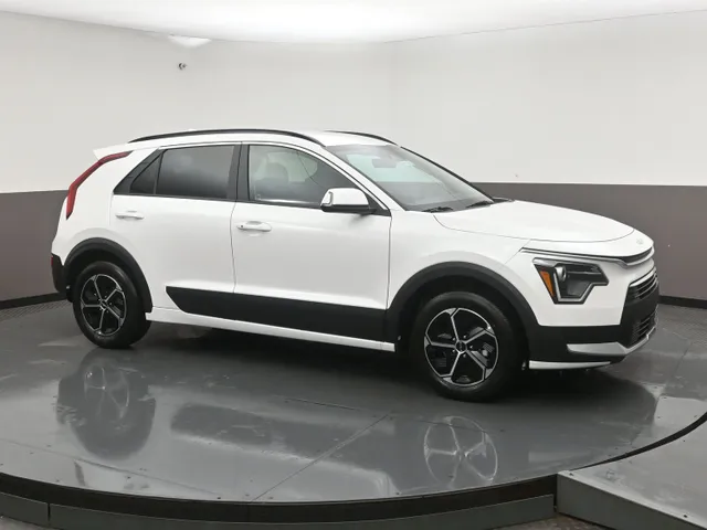 New 2026 Kia Niro EX