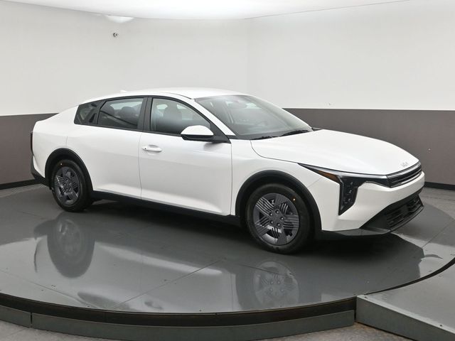 New 2026 Kia K4 LX