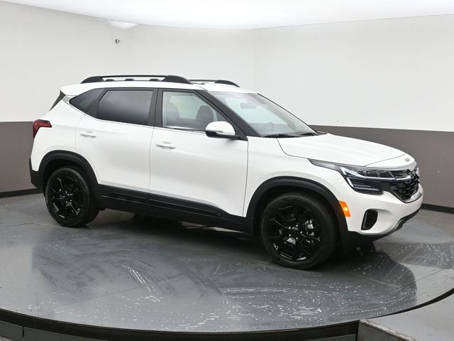 Used 2026 Kia Seltos X-Line AWD + Near Brand New !!